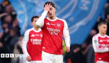 Arsenal players look disappointed by Manchester City loss in League Cup final