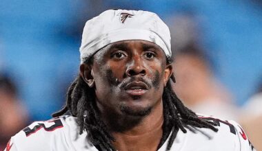 Washington Commanders cornerback Antonio Hamilton Sr.