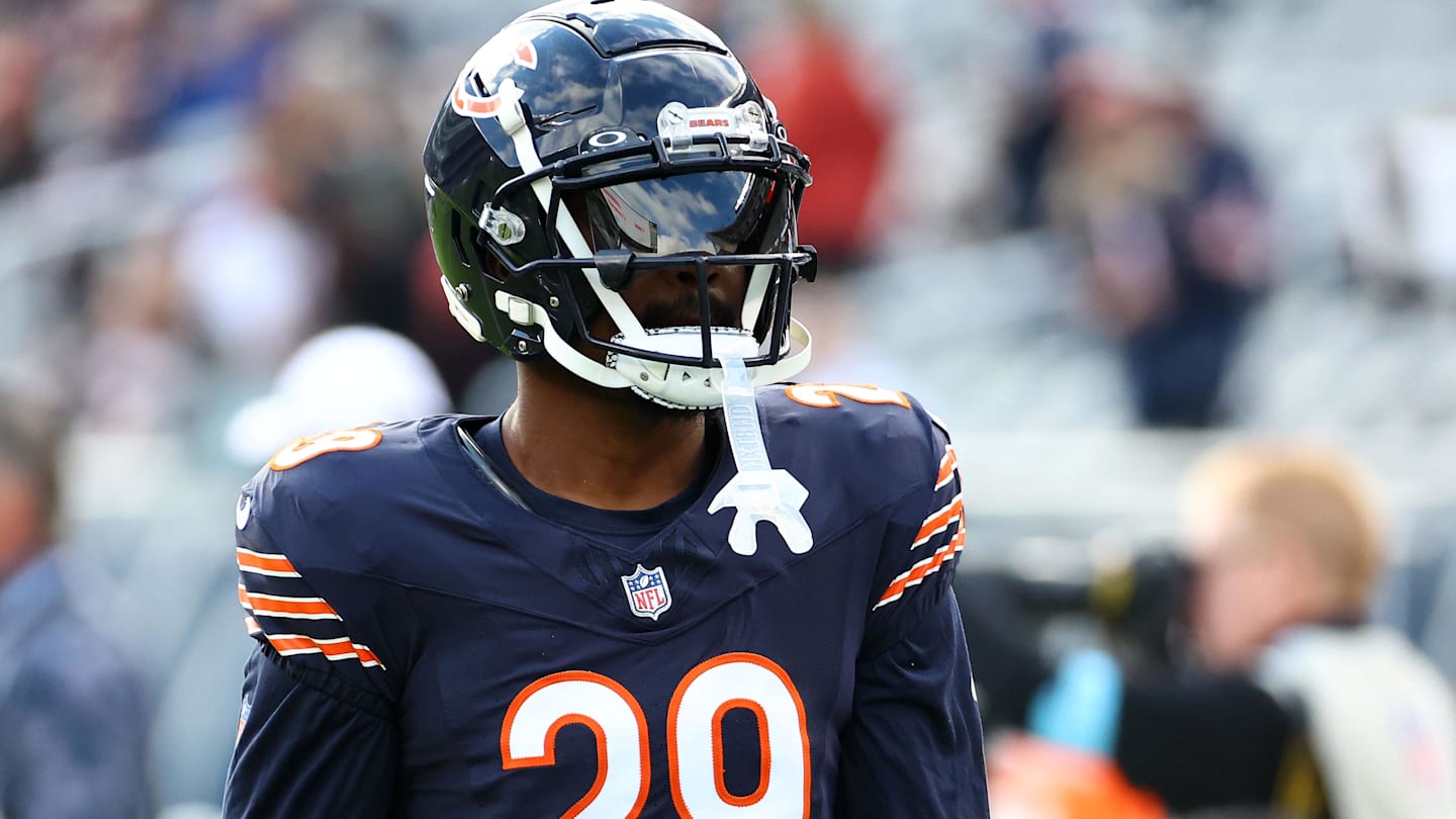 Nov 10, 2024; Chicago, Illinois, USA; Chicago Bears cornerback Tyrique Stevenson (29) practices before the game against the New England Patriots at Soldier Field. Mandatory