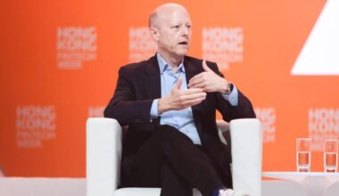 Circle, Coinbase tumbles as regulators move to ban interest on stablecoins