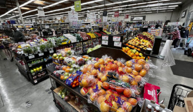 Plastic produce packaging is greener than alternatives