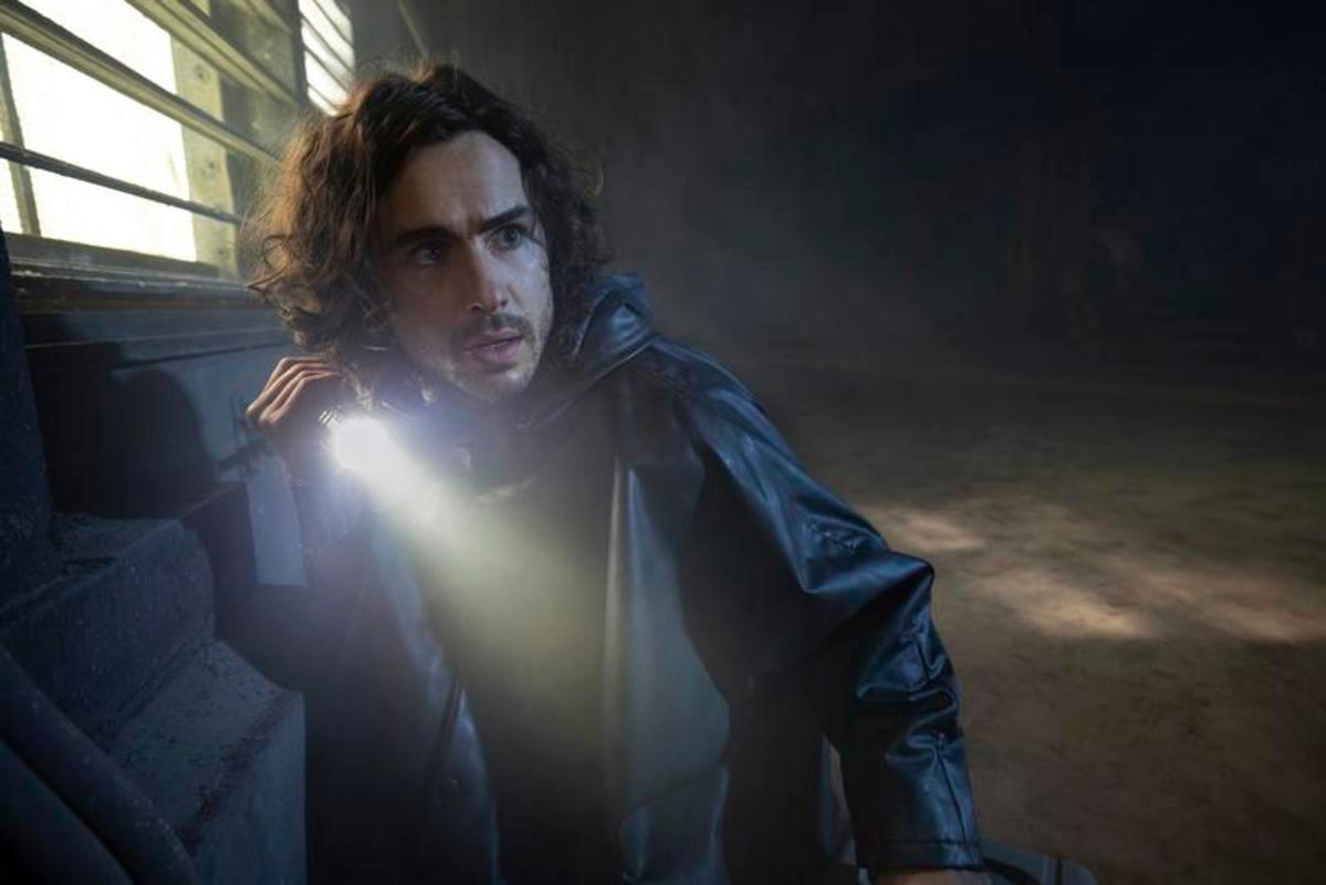 Ben Schnetzer as Yorick Brown in the FX dystopian drama <em>Y the Last Man</em>.