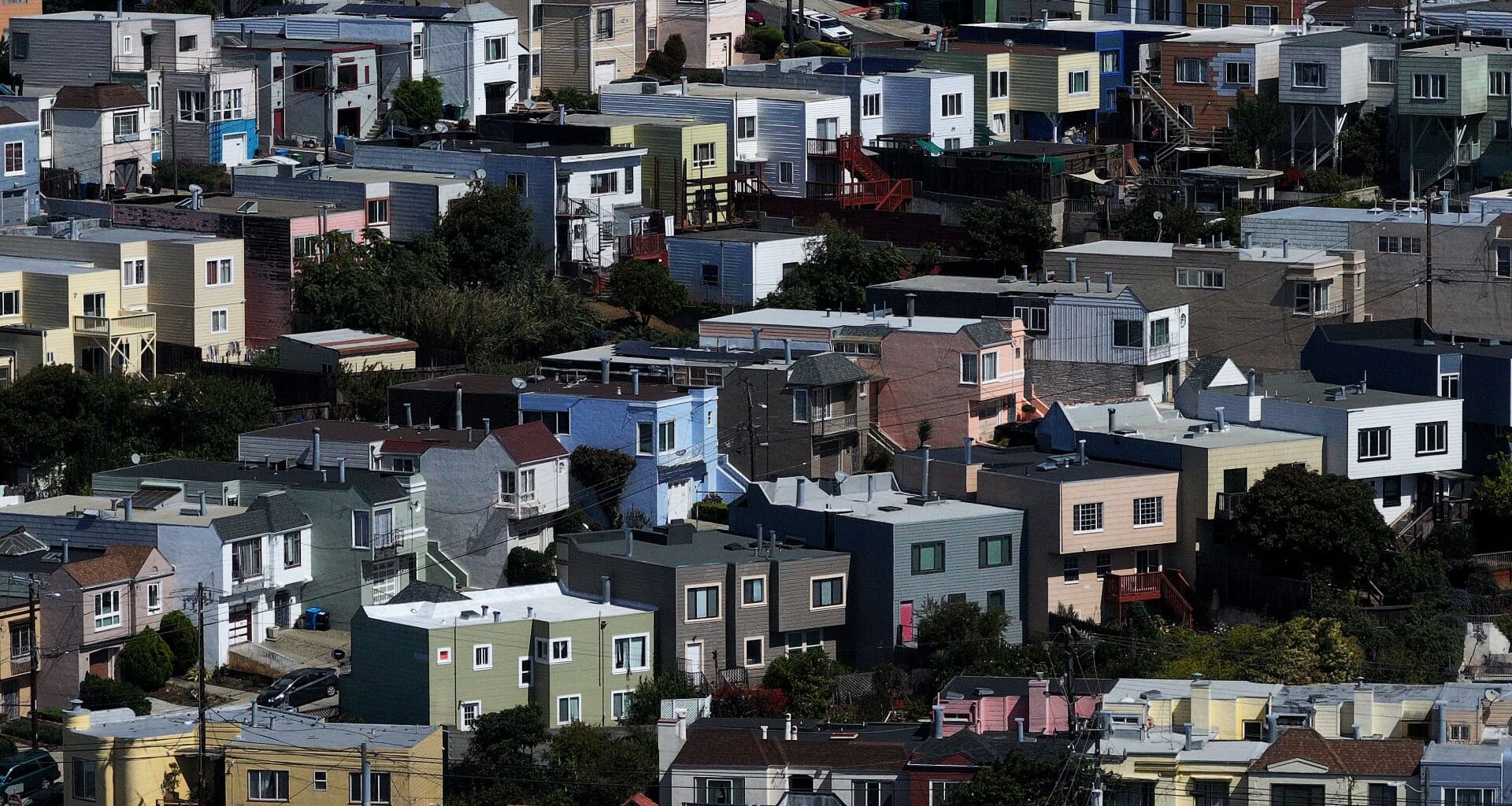 Mortgage rates jump sharply higher after Iran strikes, reversing last week's decline