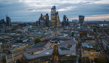 UK government borrowing costs hit their highest level since 2008