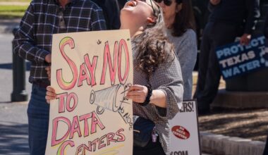 Who pays for AI’s electricity? Data centers spark debate over rising power costs