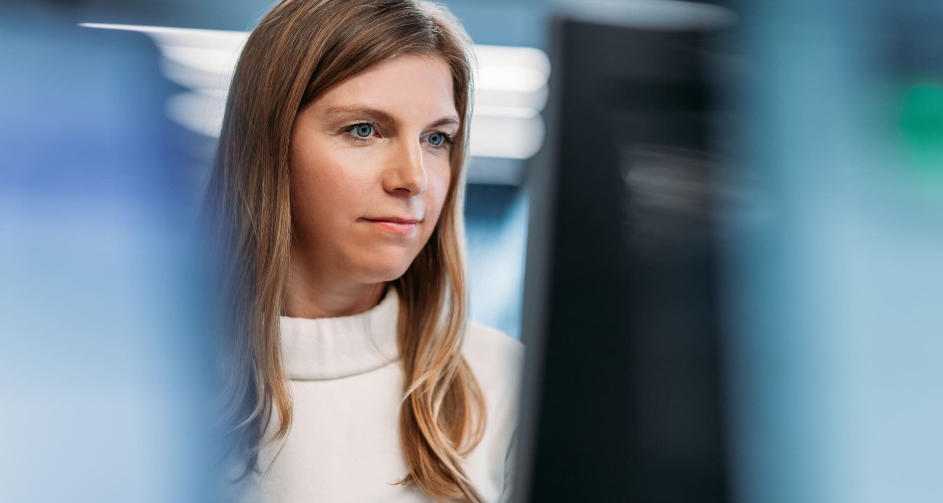 Some six-figure earners are ‘on thin ice’ in the K-shaped economy