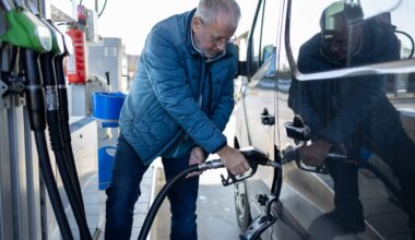 High oil prices may affect 2027 forecast