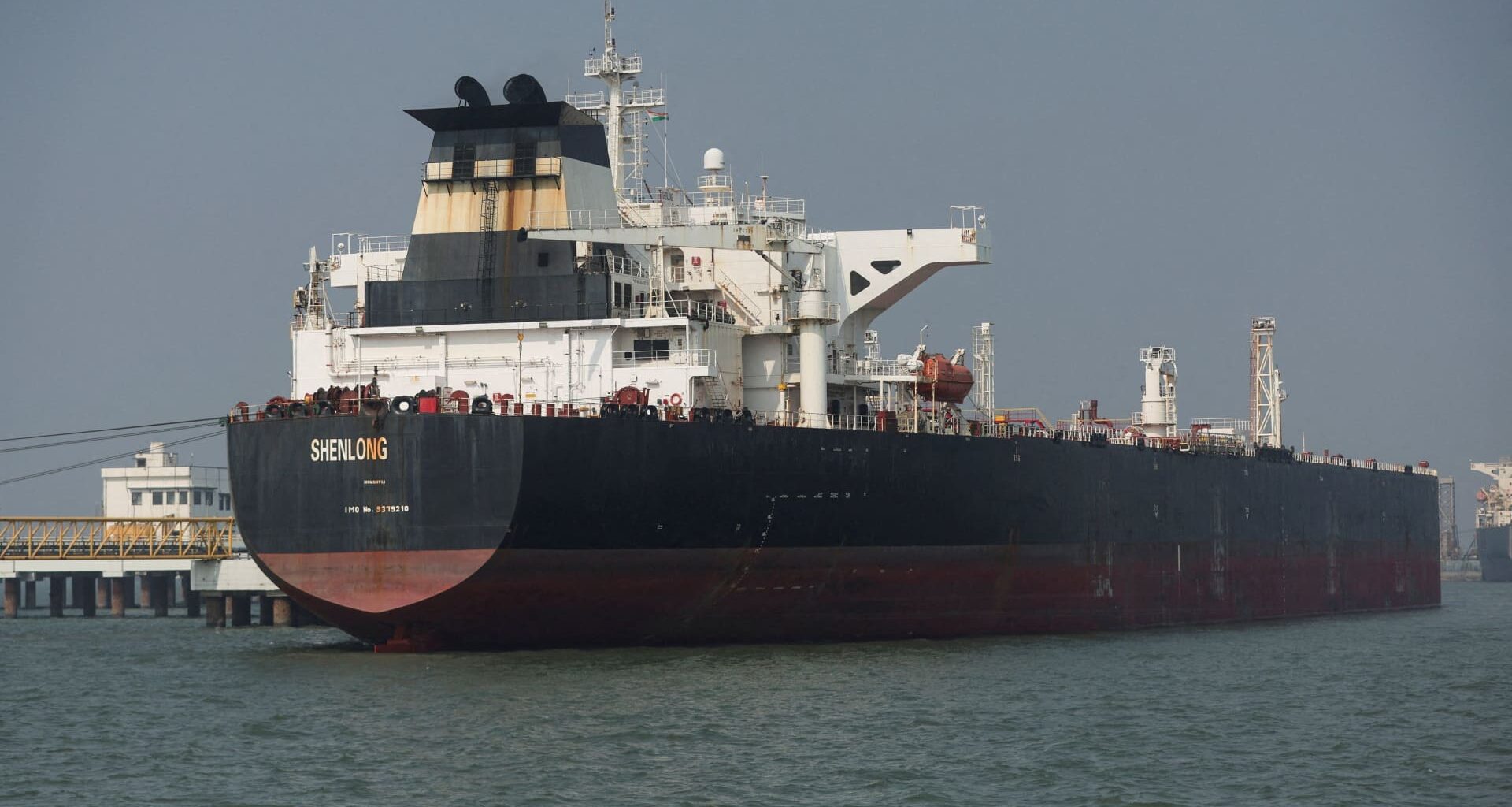 Retail prices could rise after Strait of Hormuz closure