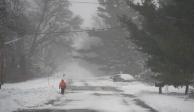Snow and wind batter parts of the U.S.