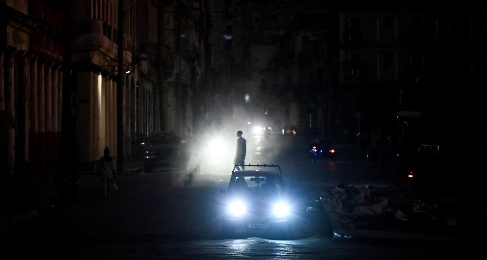 Cuba’s power grid collapses for the 3rd time this month