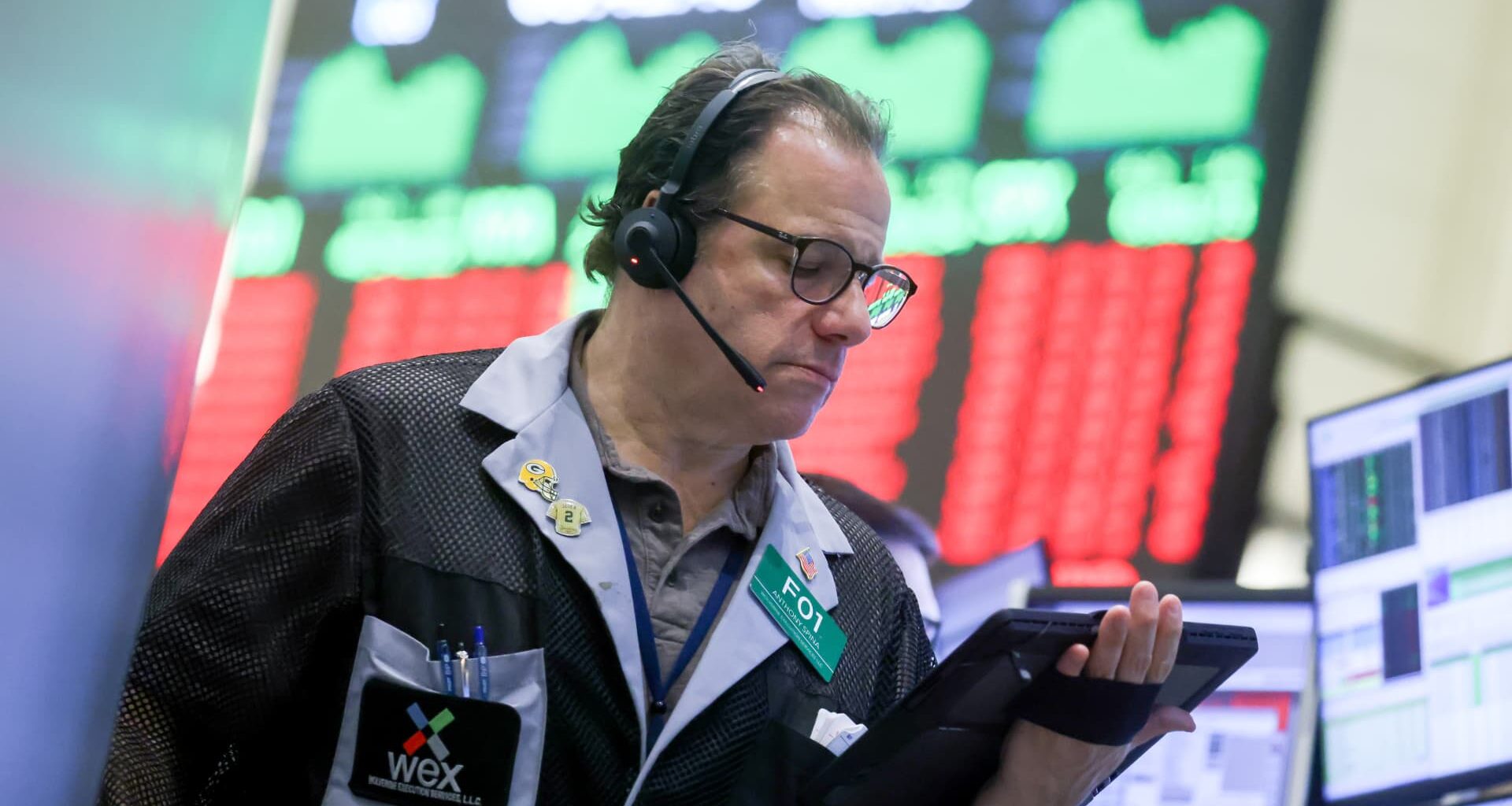 Stock market today: Live updates