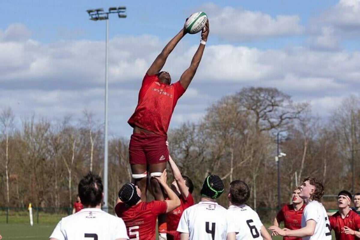Irish rugby player who sparked college football recruiting frenzy committing to South Carolina