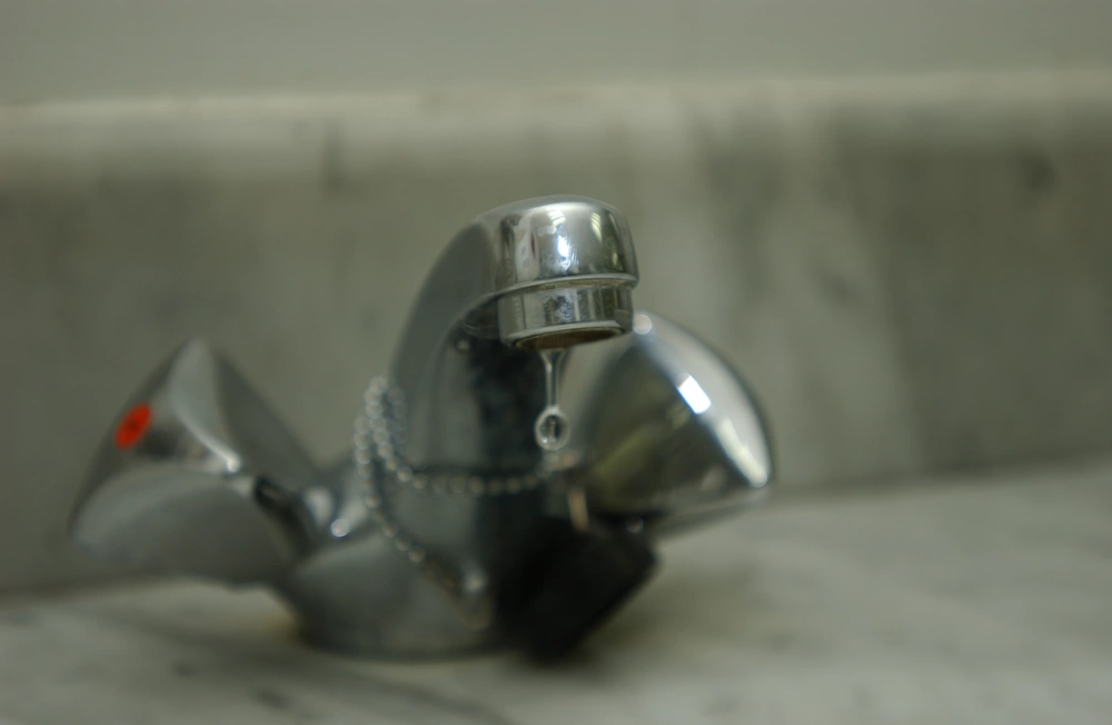 Water Main Break Triggers Boil Advisory, Creates Sinkhole