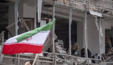 'Unlike the United States,' Says Security Chief, Iran 'Has Prepared Itself for a Long War'