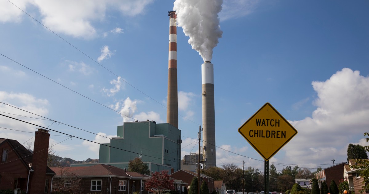 Trump’s Toxic Pollution Exemptions Are a Gift to America’s Dirtiest Coal Plants – Mother Jones