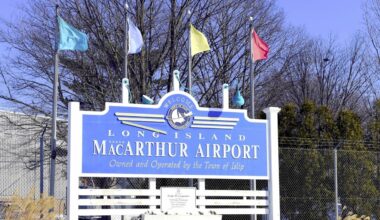 Islip official: Small plane that took off from MacArthur Airport crashes in Hudson River upstate