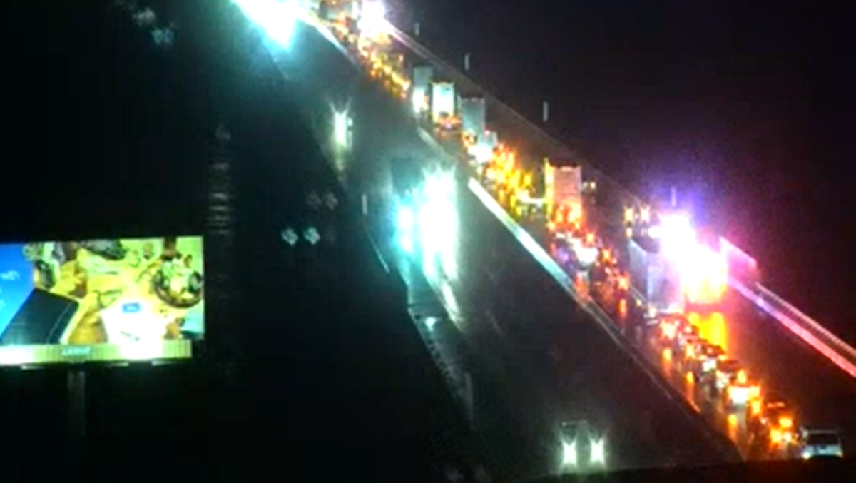 Pa. crash shuts down Route 30 in Lancaster County