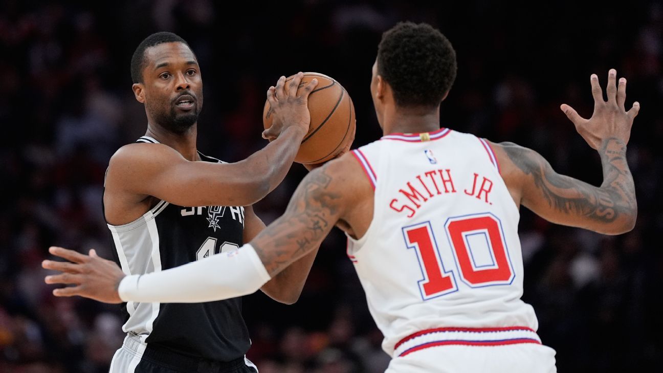 Spurs' Harrison Barnes (ankle) misses first game since 2021