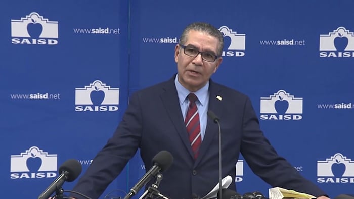 ‘This was not an easy decision’: SAISD superintendent announces retirement