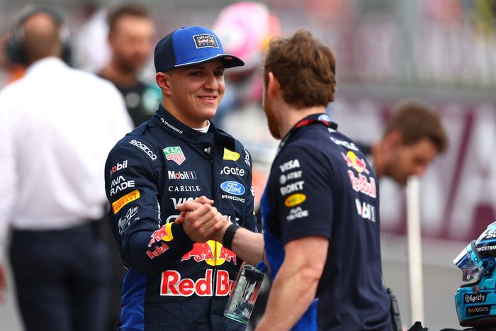 Isack Hadjar, Red Bull Racing