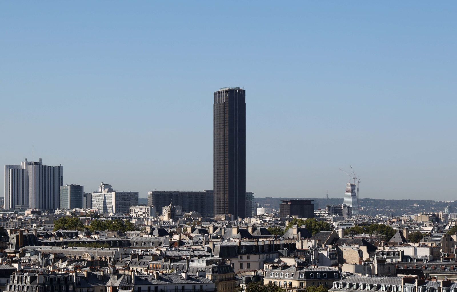 Paris’s Ugliest Building Is Getting a Glow Up—and Everything Else You Need to Know About This Week - Dwell