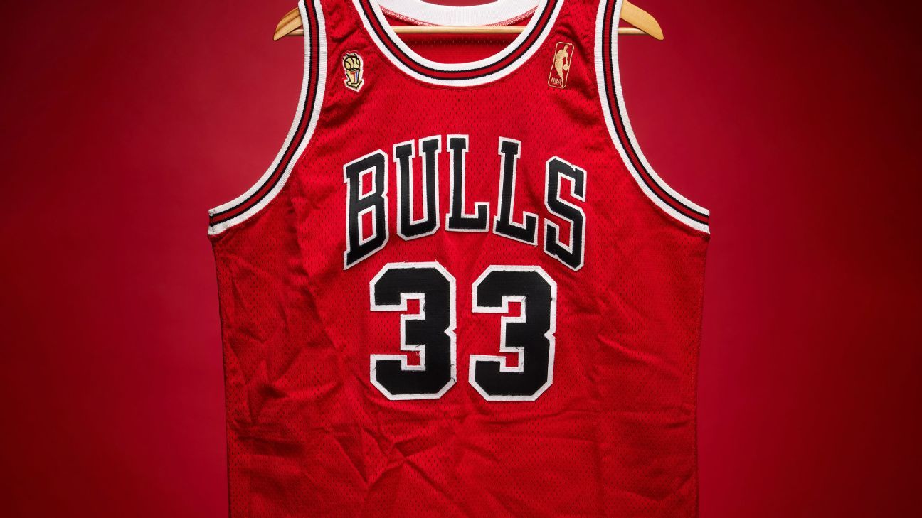 Pippen's personal memorabilia collection auctions for $6.2M