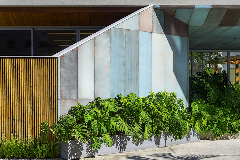perkins&will pairs bamboo with green-toned corten steel for living block’s facade in brazil - 2