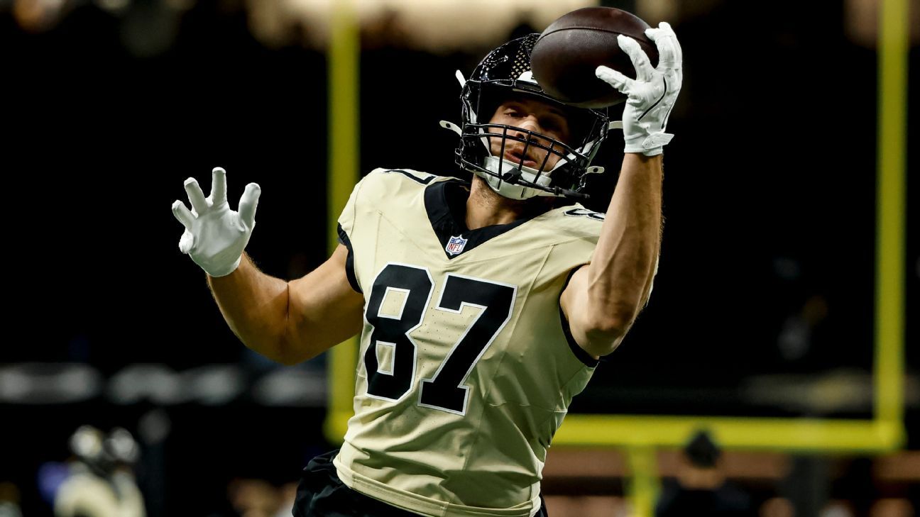 Source: Ex-Saints TE Foster Moreau to sign with Texans