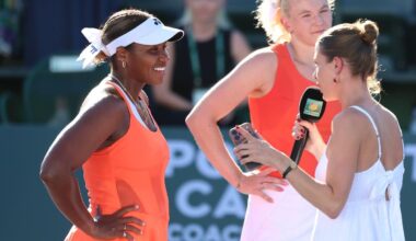 Siniakova, Townsend Storm Past Top Seeds Paolini and Errani