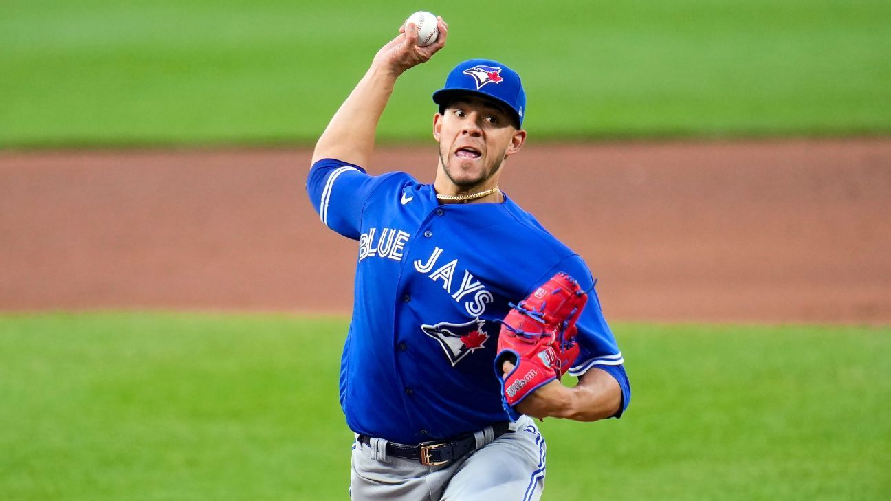 Blue Jays' José Berríos still not throwing, to visit elbow specialist