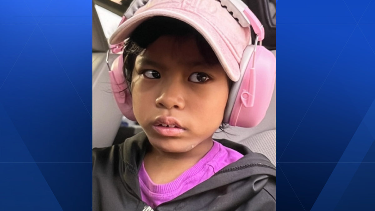 Police searching for missing child in Florence