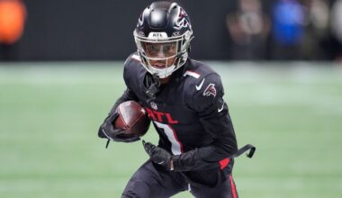 Giants add WR Darnell Mooney on one-year contract, sources say