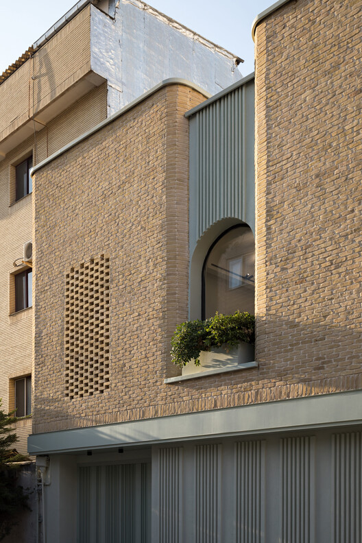 Nafas-e-No (New Breath) Clinic /  Event office - Image 2 of 19