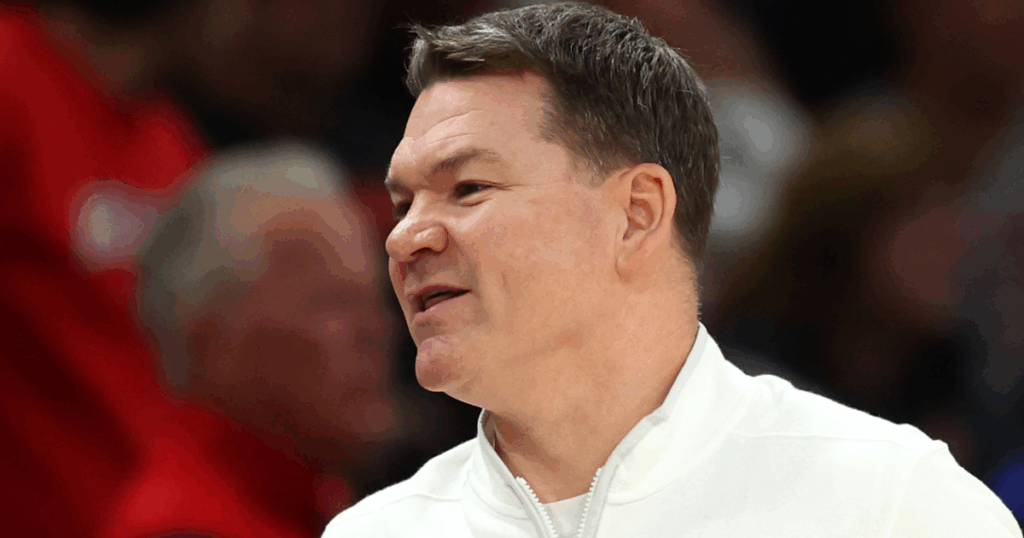 Arizona HC Tommy Lloyd