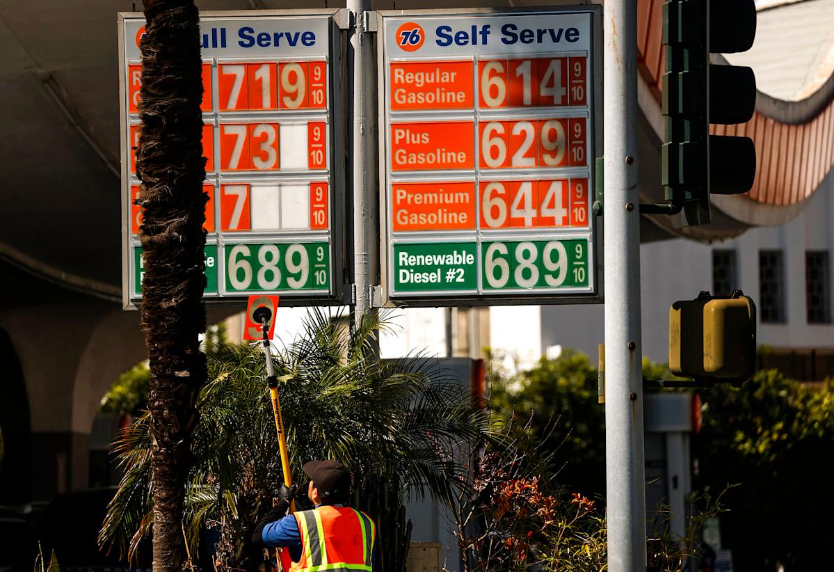 Iran war threatens to erase the economic bump from bigger tax refunds