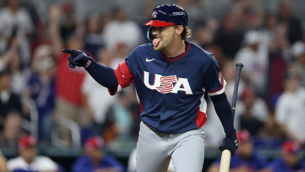 USA stifles Dominican Republic's offense to make WBC final
