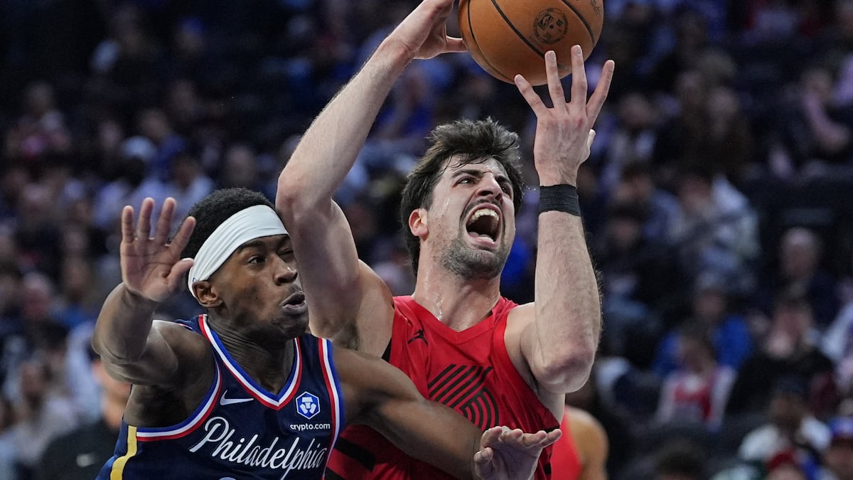 Blazers fall to short-handed 76ers 109-103 on road