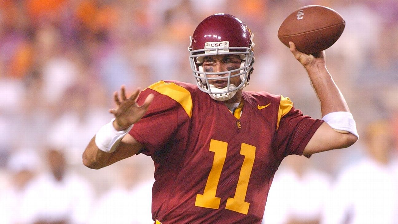 Matt Leinart declines requests to unretire No. 11 USC jersey