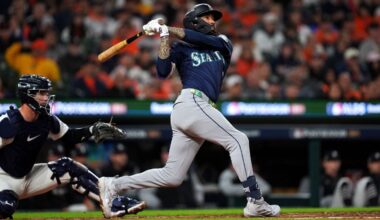 Mariners' J.P. Crawford receives cortisone shot in shoulder