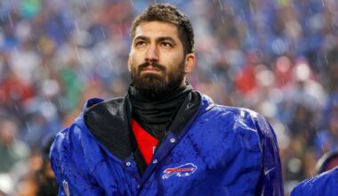 DE AJ Epenesa signing 1-year deal with Browns, source says