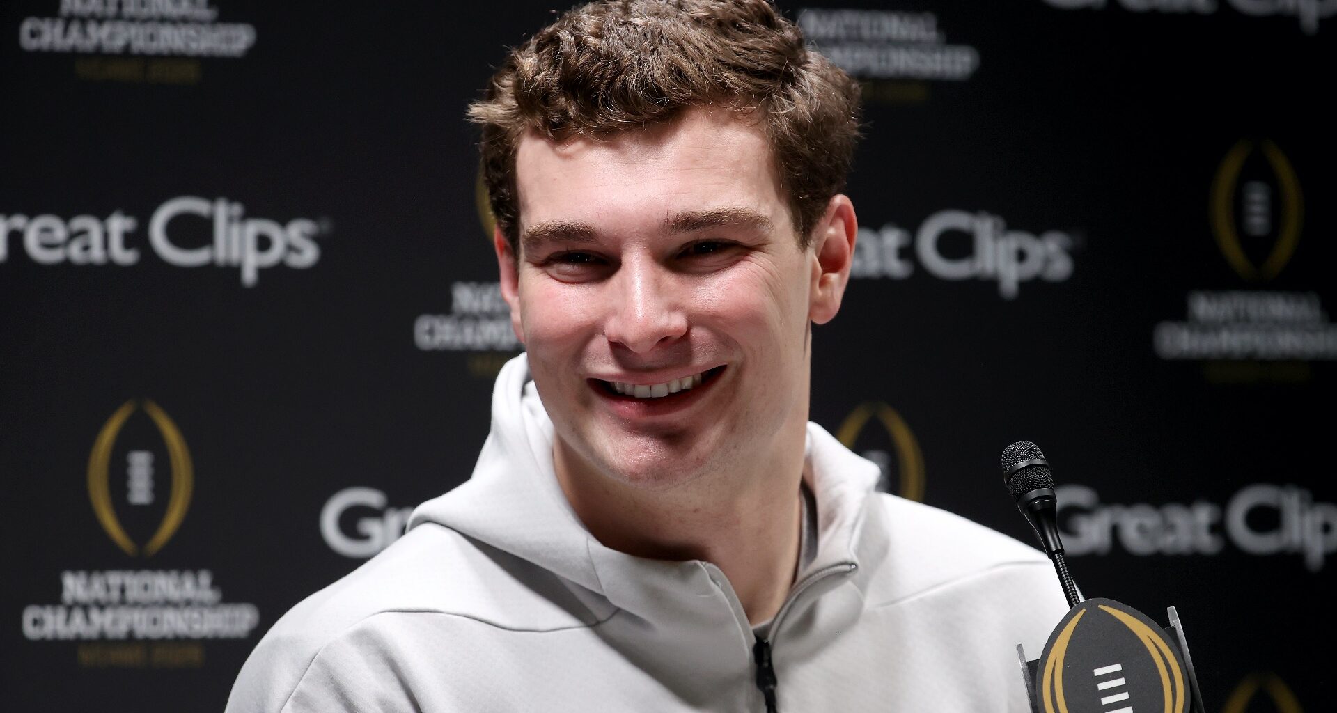 Raiders’ Jalen Nailor Sends Clear Message to Fernando Mendoza