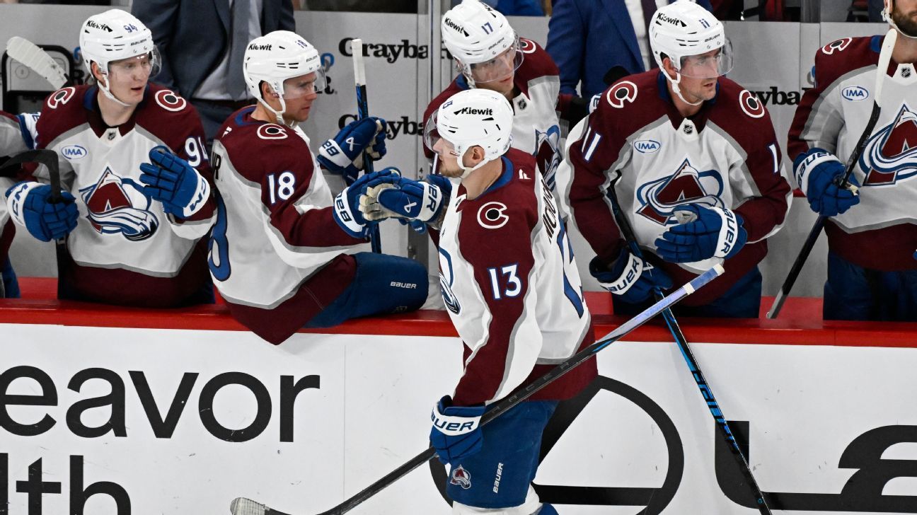 Avs become 1st NHL team to clinch playoff berth, beat Blackhawks