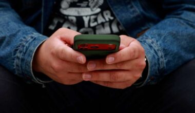 From breakup texts to 'I do': How AI is reshaping modern relationships