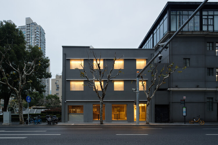 Renovation Project in the Heart of Shanghai’s Historic Area / dongqi Design - Exterior Photography