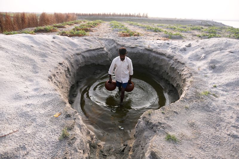Per capita water availability drops 70% since 1961