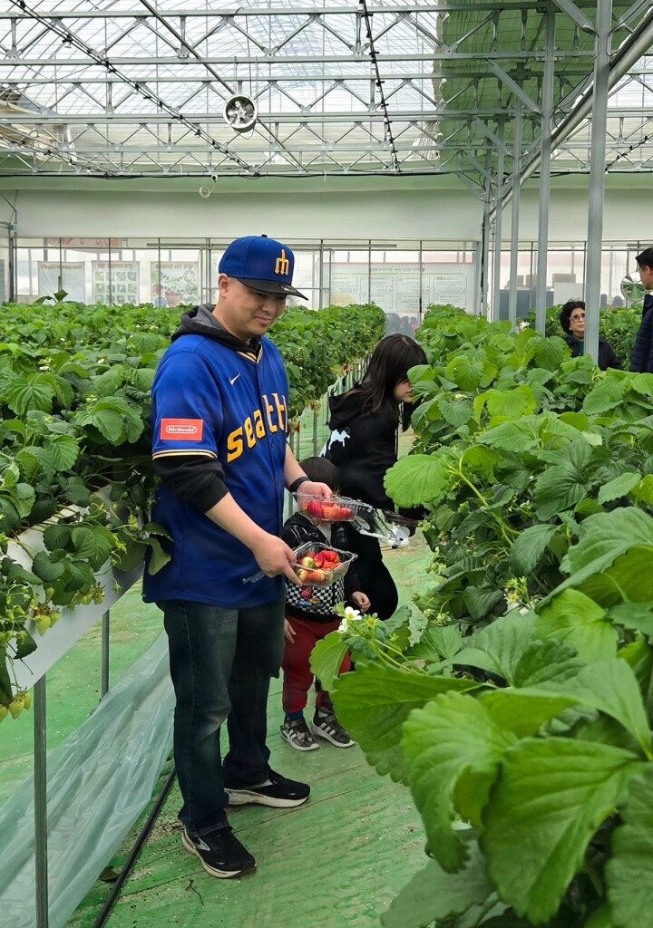 Humphreys community springs ahead with cultural tour of Cheonan | Article