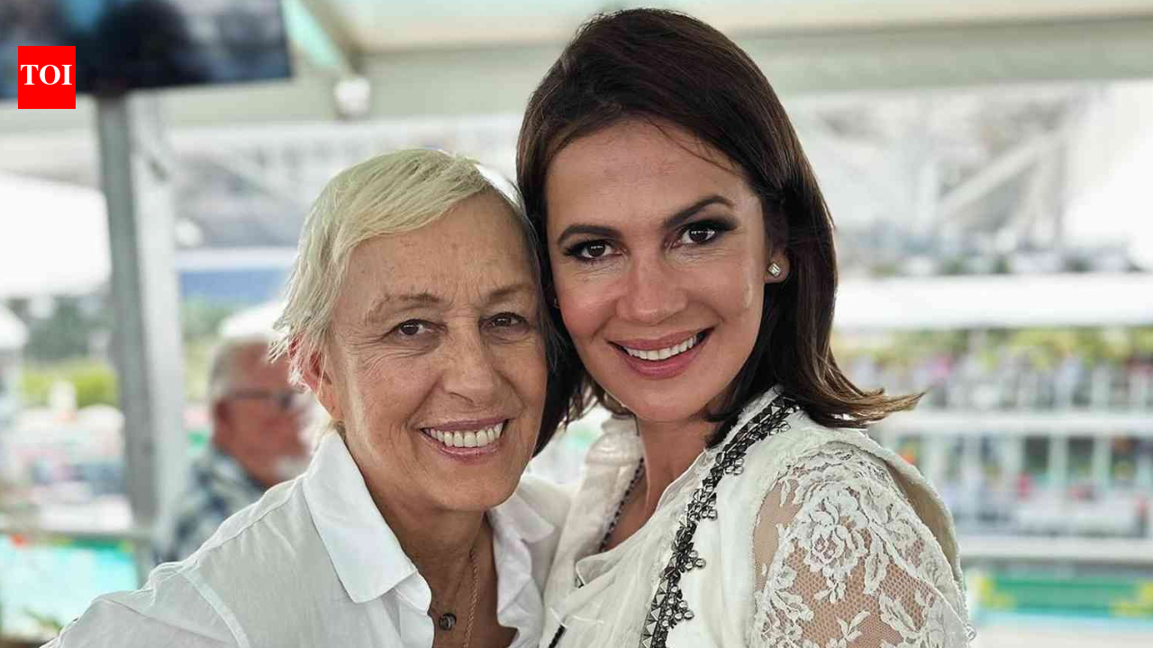 Tennis legend Martina Navratilova's wife Julia Lemigova breaks down as RHOM pause cuts off rare same s** couple story mid journey | International Sports News