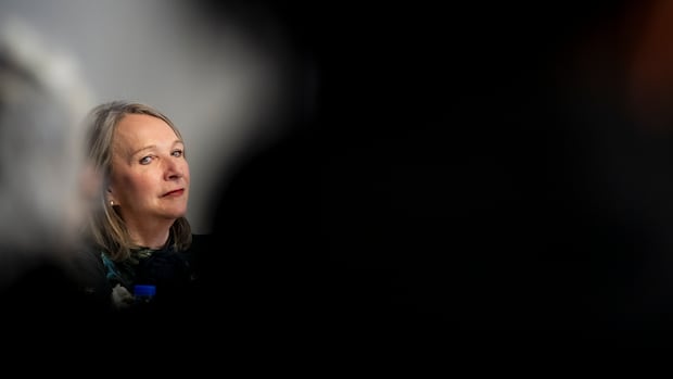 Quebec introduces bill to make it easier to confine people in mental health crisis