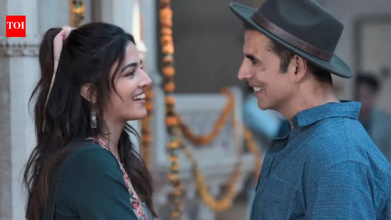 Bhooth Bangla: Akshay Kumar reacts to age-gap with Wamiqa Gabbi and romancing her in 'Bhooth Bangla': 'Humne pehle dekha nahi hai kya kabhi?' | Hindi Movie News