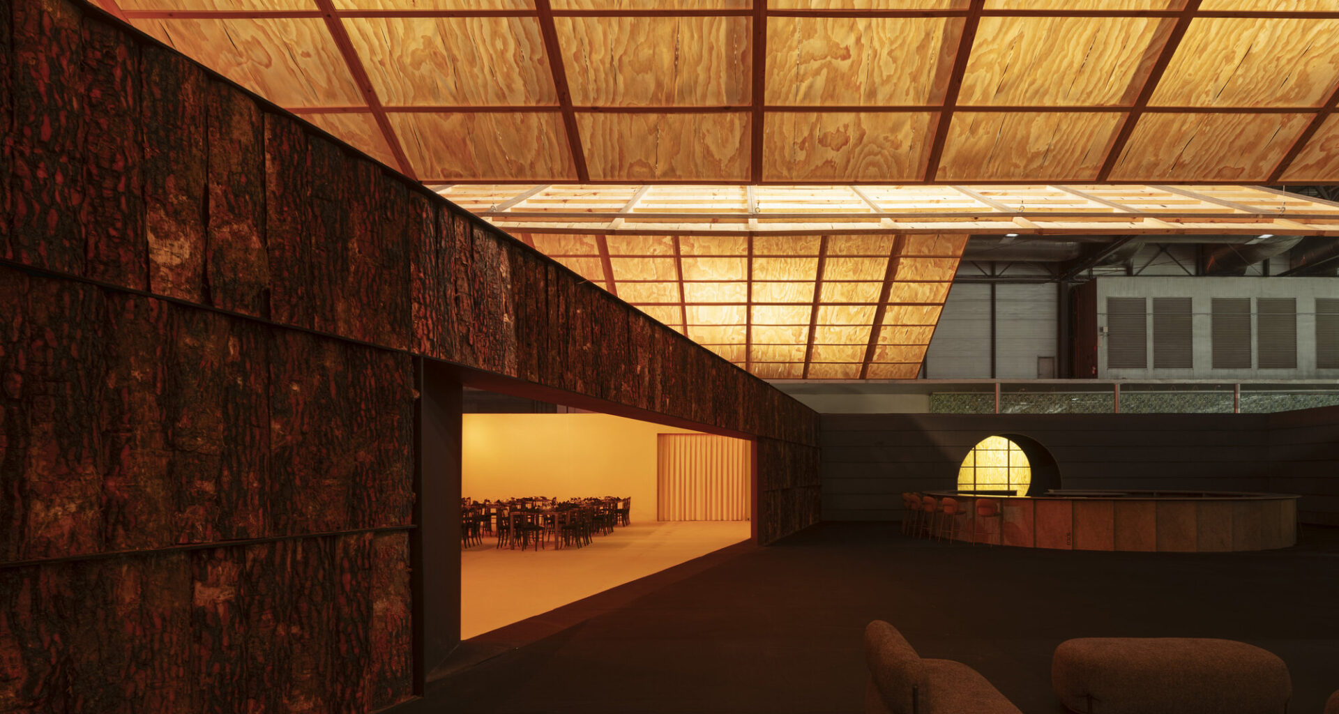 Guest Lounge 350.000 Ha / Manuel Bouzas + salazarsequeromedina